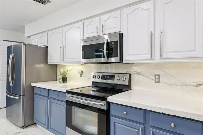 Image No.12-3 Bed Townhouse for sale