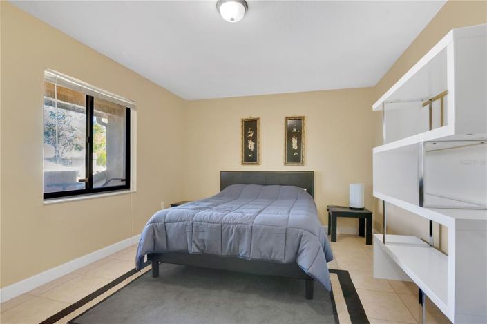 Image No.9-3 Bed Apartment for sale