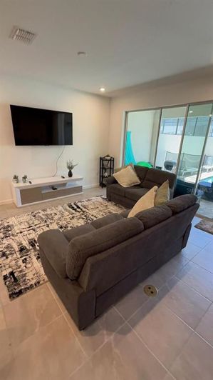 Image No.2-5 Bed Apartment for sale