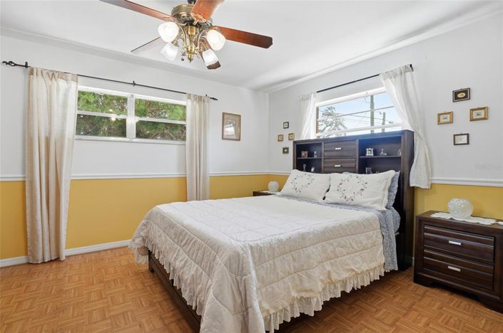 Image No.14-4 Bed House for sale