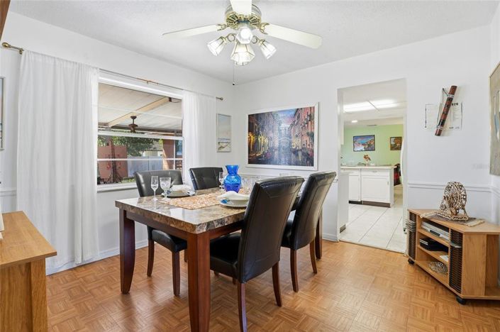 Image No.17-4 Bed House for sale