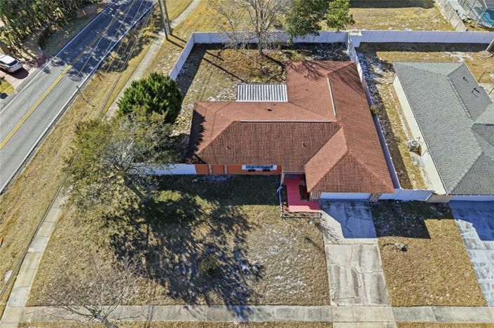 Image No.2-4 Bed House for sale