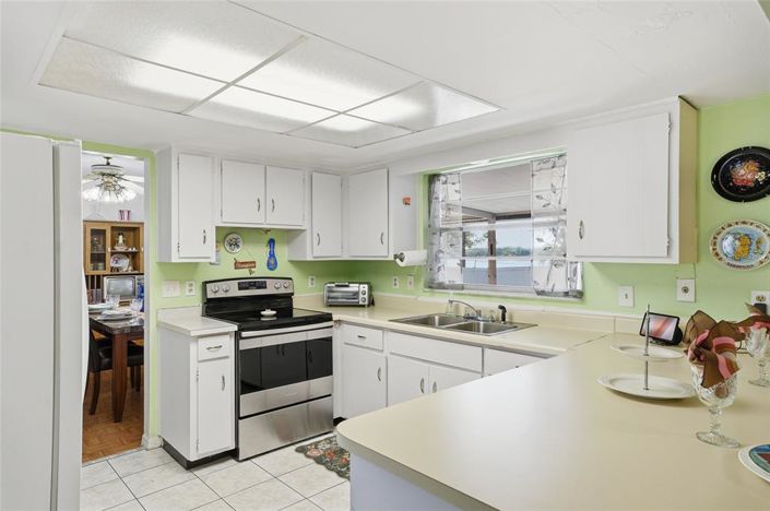 Image No.22-4 Bed House for sale