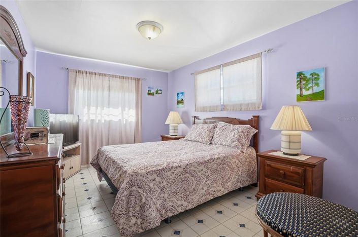 Image No.28-4 Bed House for sale