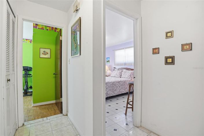 Image No.30-4 Bed House for sale