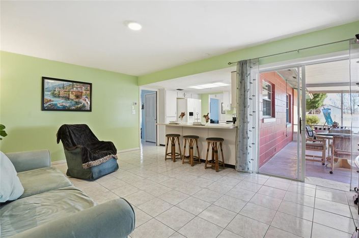 Image No.33-4 Bed House for sale