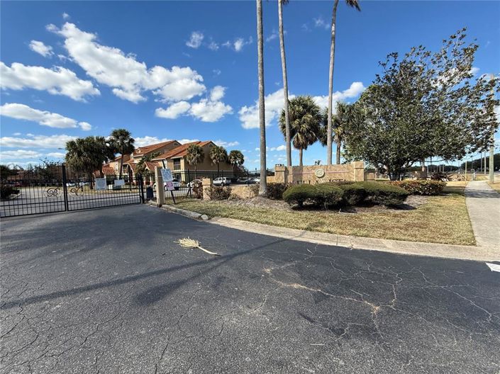 Image No.18-2 Bed Apartment for sale