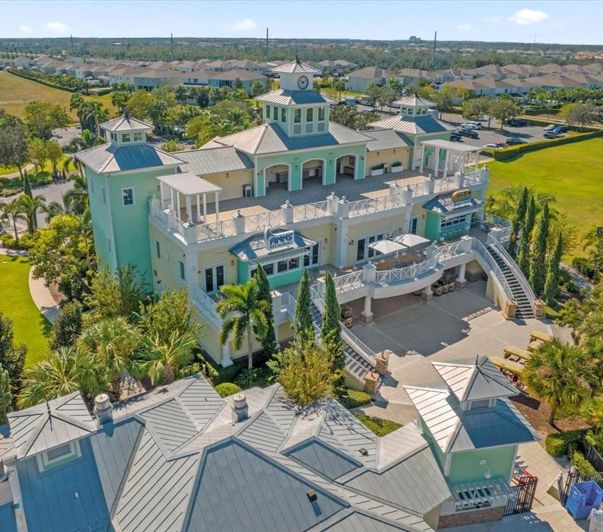 Image No.45-5 Bed House for sale