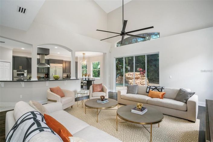 Image No.25-5 Bed House for sale