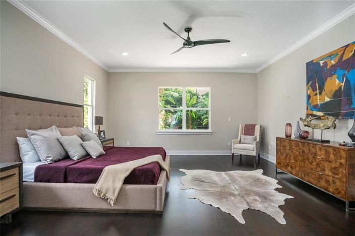 Image No.29-5 Bed House for sale