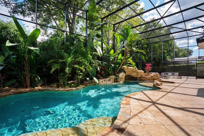 Image No.56-5 Bed House for sale