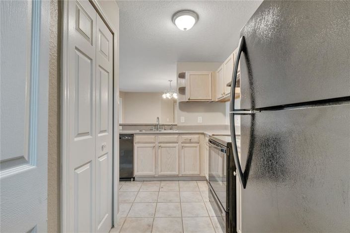 Image No.17-2 Bed Apartment for sale