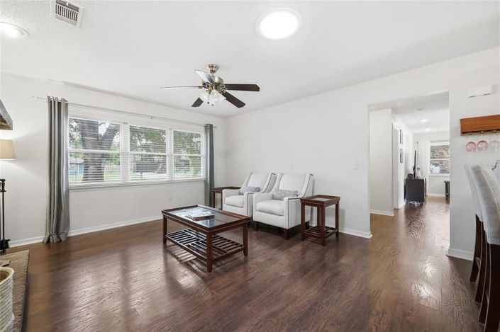 Image No.14-4 Bed House for sale