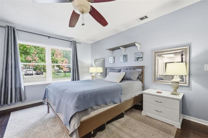 Image No.21-4 Bed House for sale