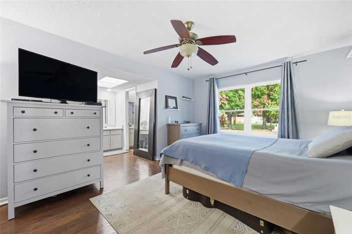 Image No.22-4 Bed House for sale