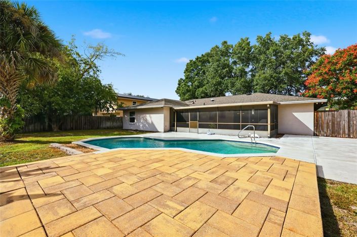 Image No.36-4 Bed House for sale