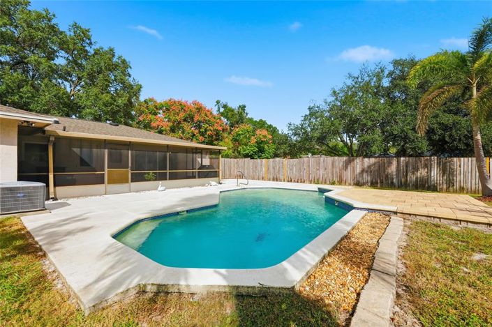 Image No.37-4 Bed House for sale