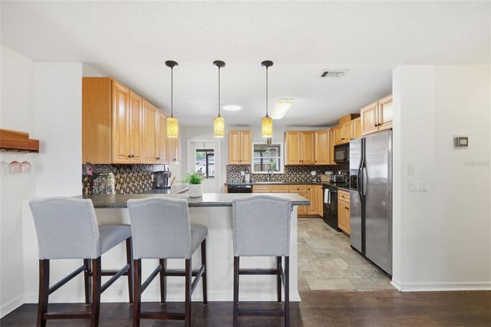 Image No.9-4 Bed House for sale