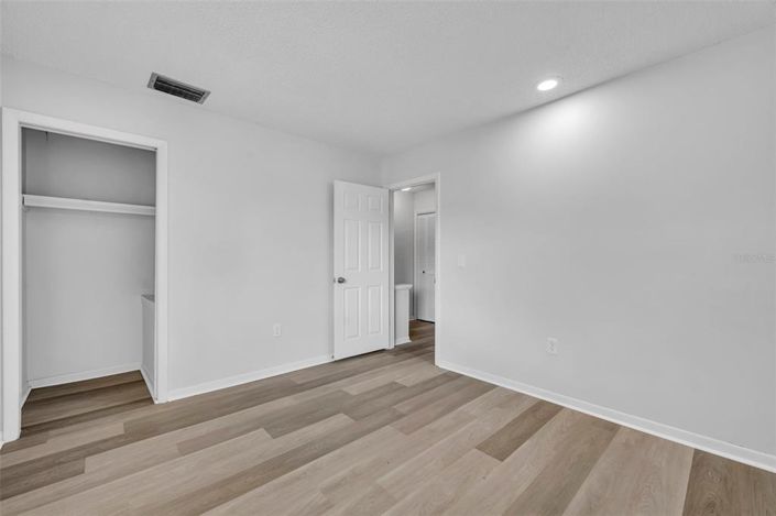 Image No.21-2 Bed Apartment for sale