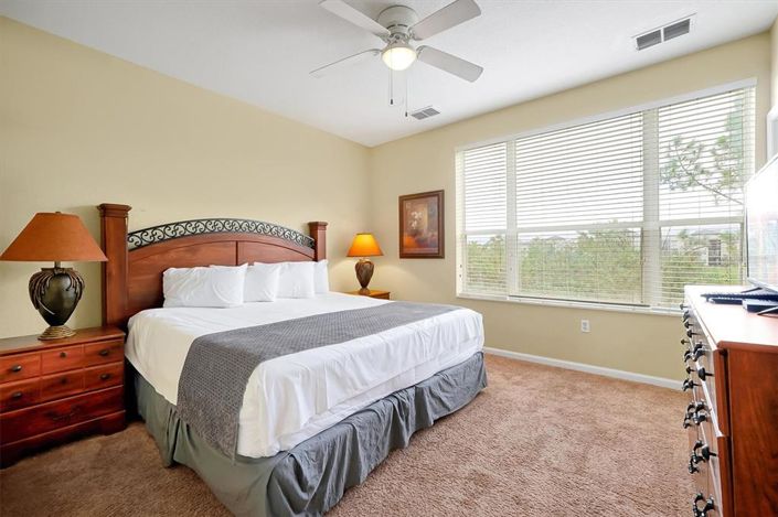 Image No.21-3 Bed Townhouse for sale