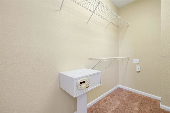 Image No.23-3 Bed Townhouse for sale