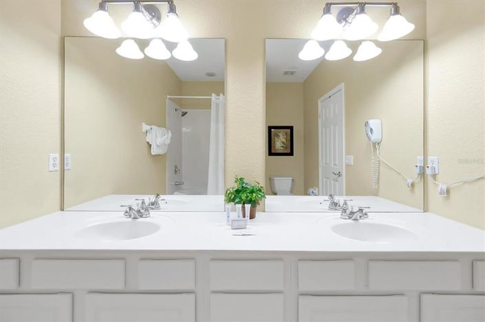 Image No.24-3 Bed Townhouse for sale