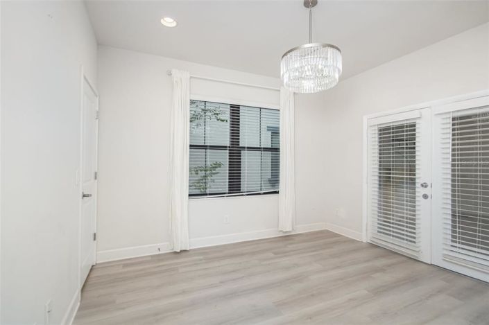 Image No.22-6 Bed House for sale