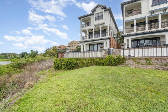 Image No.48-6 Bed House for sale