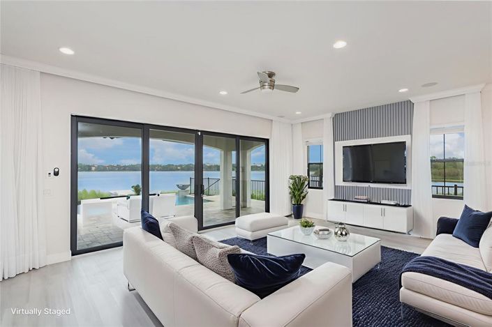 Image No.5-6 Bed House for sale