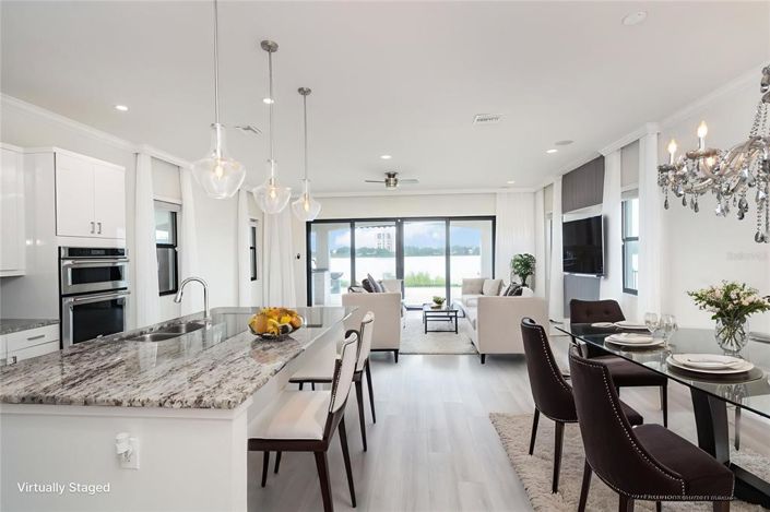 Image No.8-6 Bed House for sale