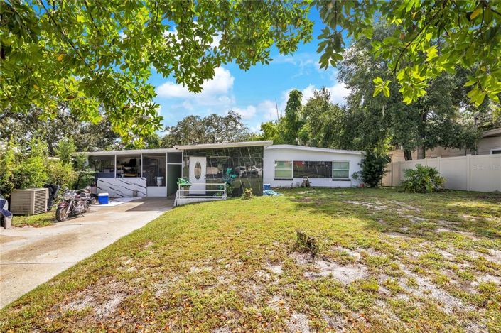 Image No.2-5 Bed House for sale