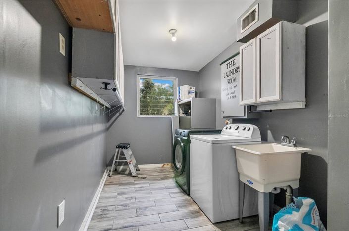 Image No.26-5 Bed House for sale