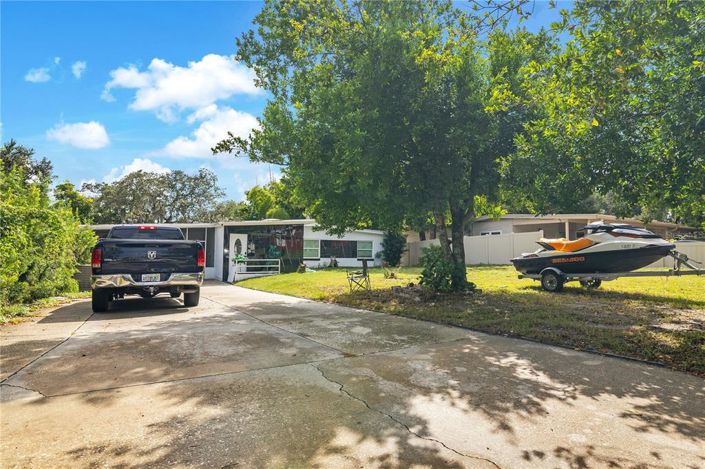 Image No.36-5 Bed House for sale