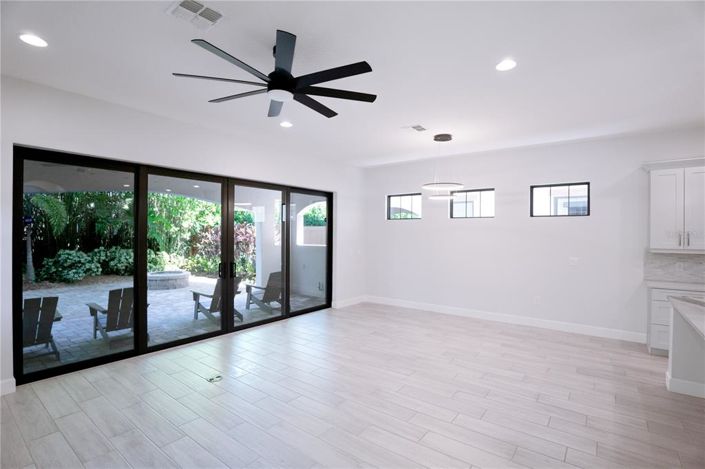 Image No.13-4 Bed House for sale