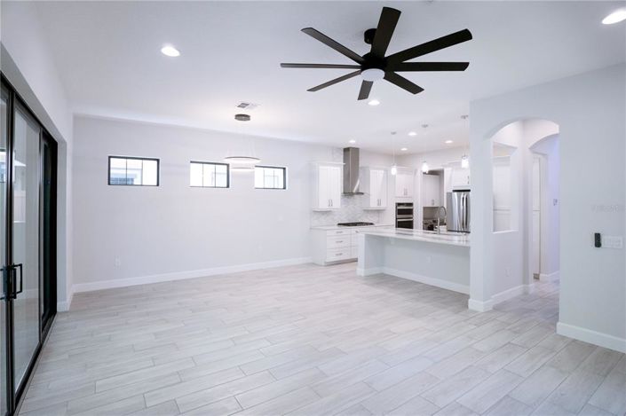 Image No.14-4 Bed House for sale