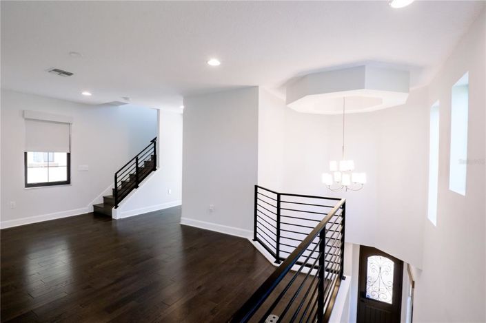 Image No.19-4 Bed House for sale