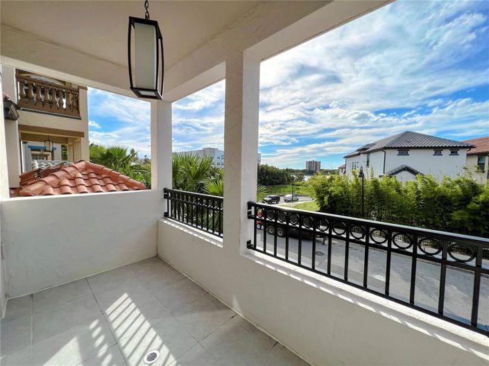 Image No.33-4 Bed House for sale