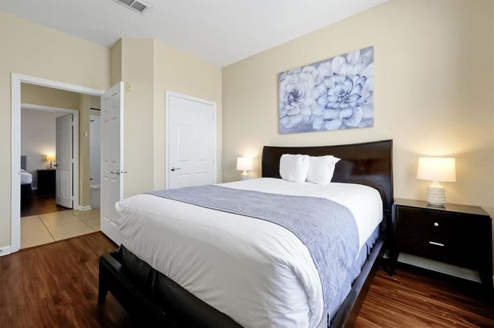 Image No.20-3 Bed Apartment for sale