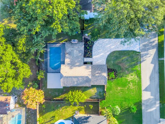 Image No.8-4 Bed House for sale