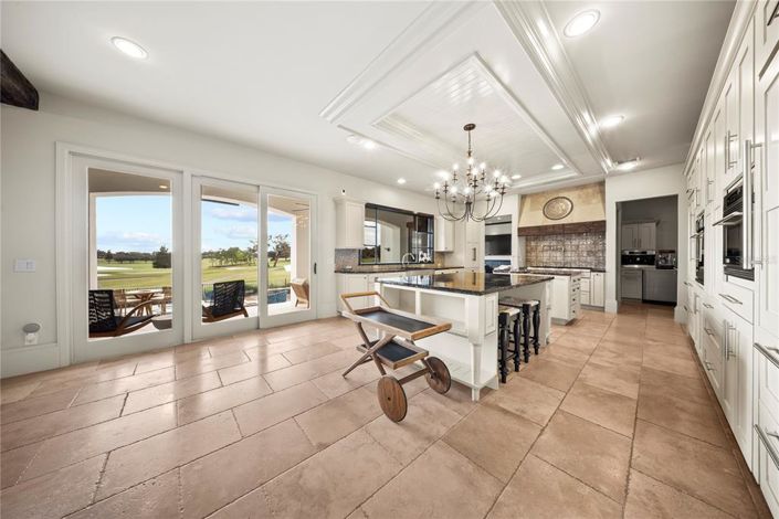 Image No.38-5 Bed House for sale