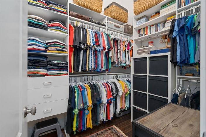 Image No.26-6 Bed House for sale