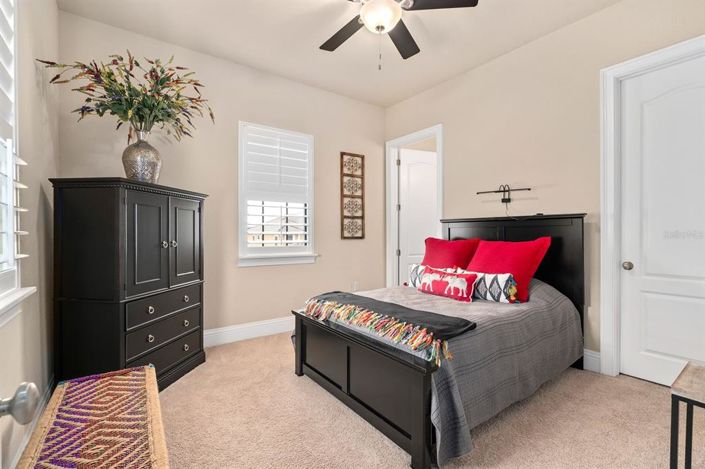 Image No.42-6 Bed House for sale