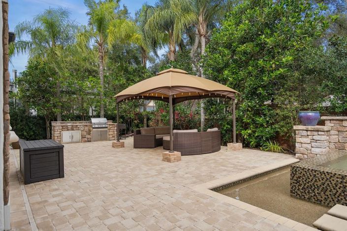 Image No.60-6 Bed House for sale