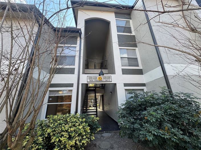 Image No.2-Appartement de 4 chambres à vendre à Saint John