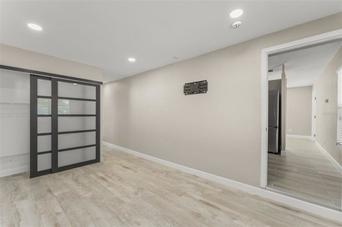 Image No.12-3 Bed House for sale