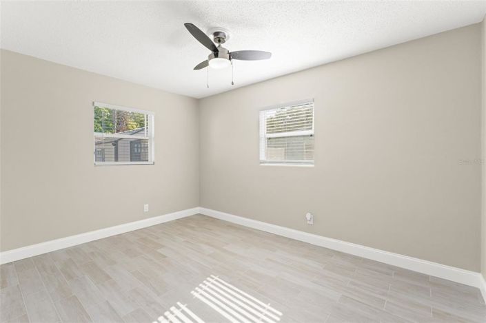 Image No.16-3 Bed House for sale