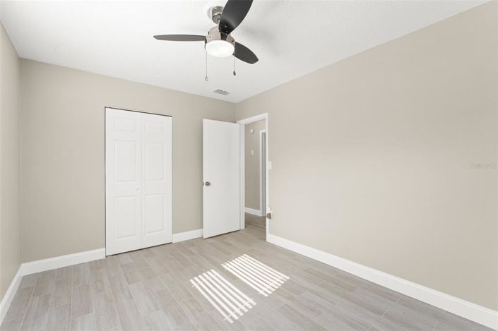 Image No.17-3 Bed House for sale