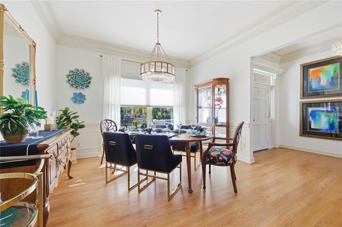 Image No.15-4 Bed House for sale