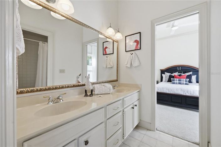 Image No.50-4 Bed House for sale