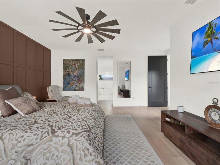 Image No.28-5 Bed House for sale